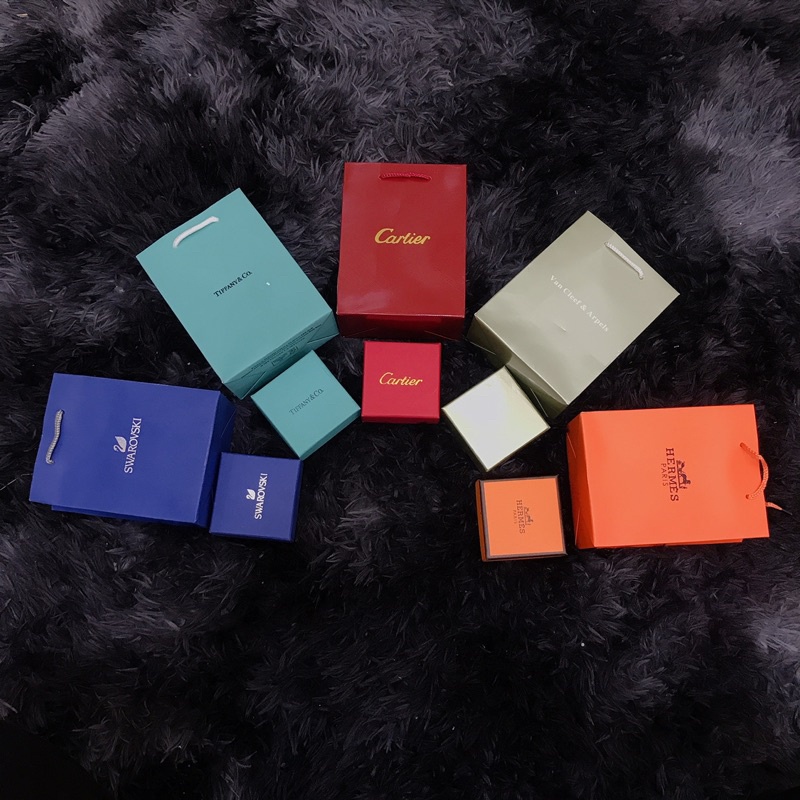 Hộp Quà Đựng Đồ Trang Sức/ Set Hộp Giấy Hãng Đựng Bông Tai Dây Chuyền Nhẫn Lắc Tay Cài Áo
