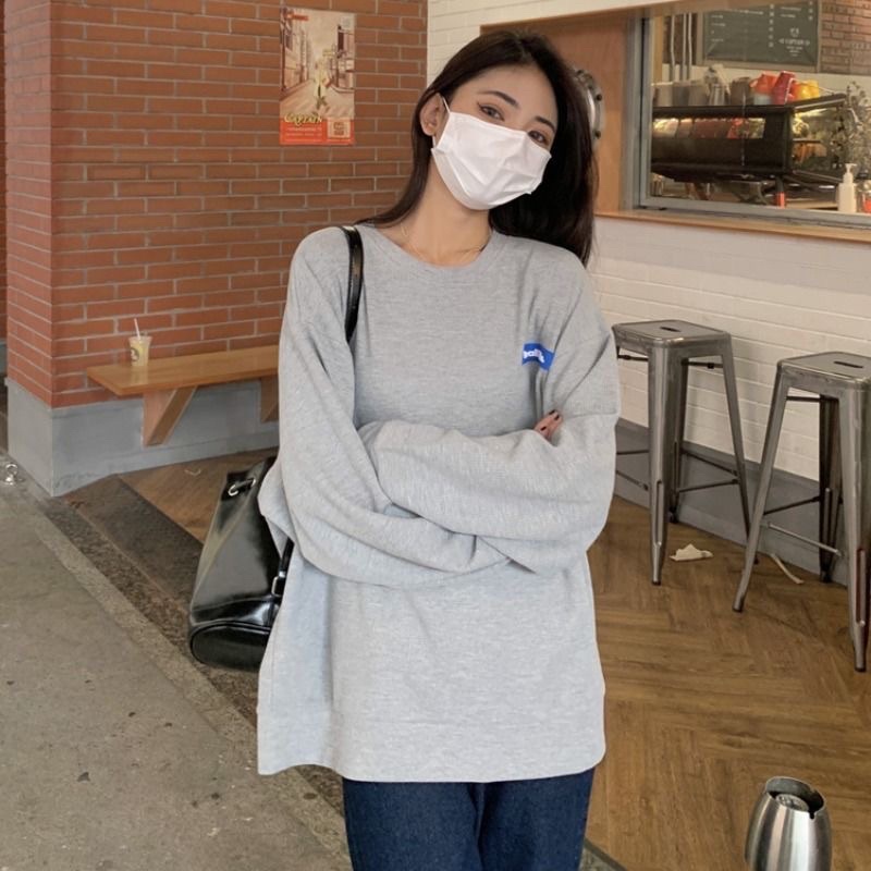 [QUÀ TẶNG 1 DÂY BUỘC TÓC] Áo Nỉ Sweeter Form Rộng Dài Tay Logo Ngực Cổ Tròn Trắng Xám | BigBuy360 - bigbuy360.vn