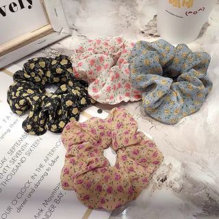 Buộc Tóc Vải Scrunchies, Vòng Đeo Tay Hot Trend 2020
