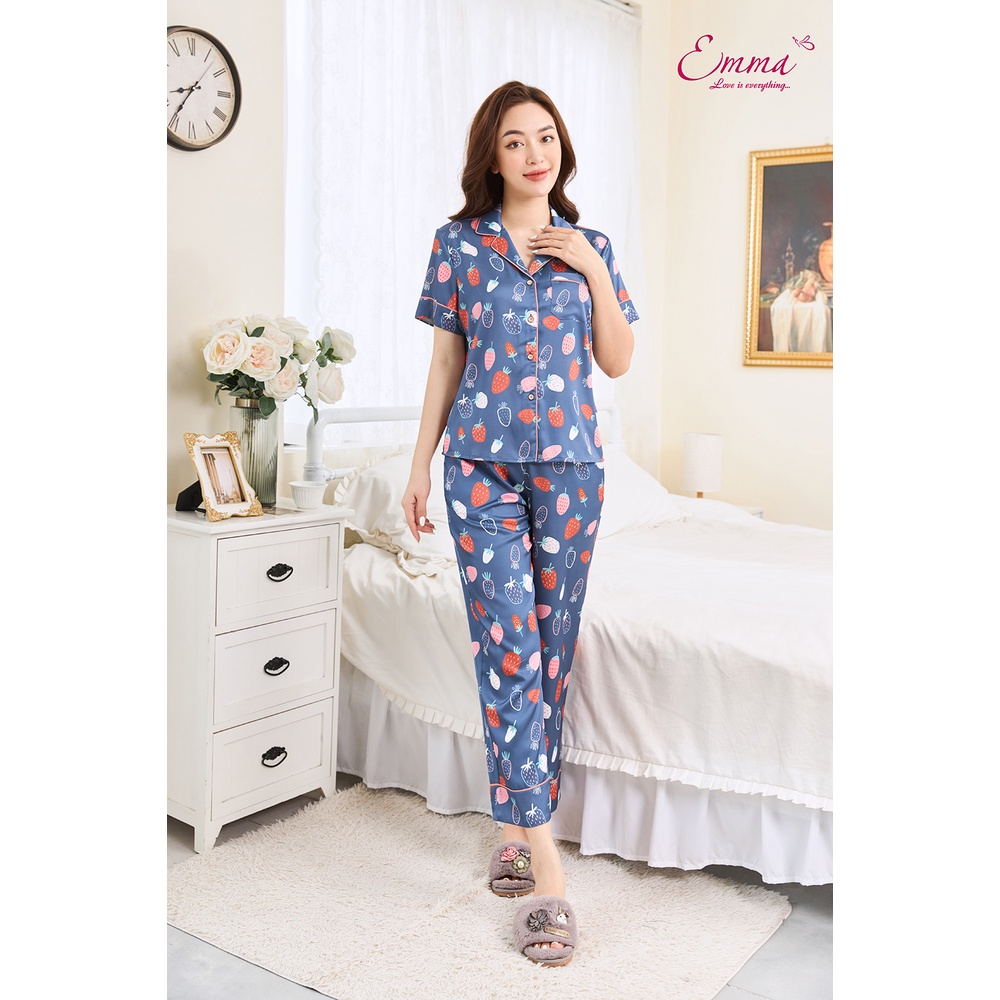 Bộ Mặc Nhà Pyjama Lụa Họa Tiết Dâu Tây Emma ETLU.21.013.12