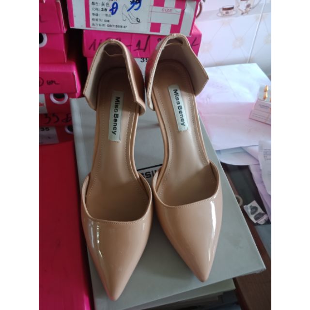 SALE SỐC GIÀY MISS BENEY
