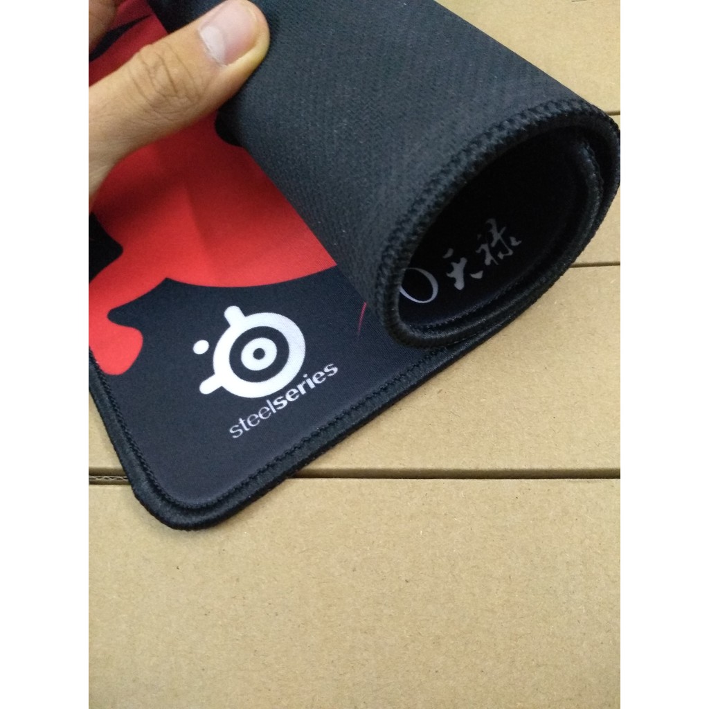 Lót chuột chuyên game may viền chống bong vải 25x32x0.4cm