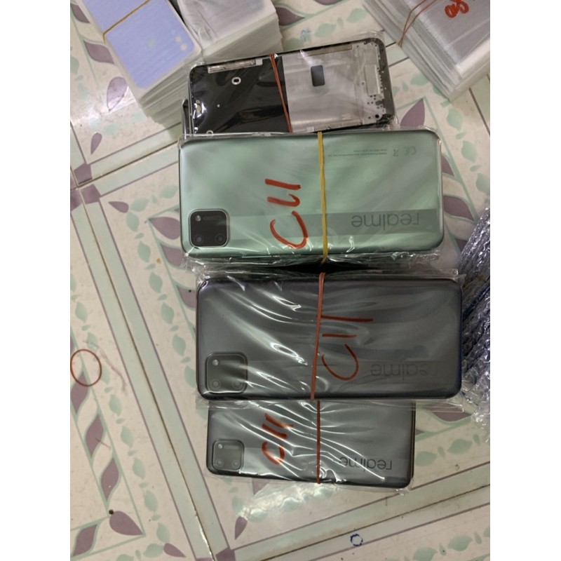 vỏ điện thoại realme C11 ( vỏ+ xương)