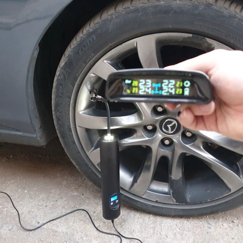 Máy Bơm Điện Tử Cầm Tay Thông Minh Đa Năng | Bơm Lốp Ô Tô , Xe Máy,Bóng...Tích Hợp Đèn Flash, Pin Lithium Có Thể Sạc Lại