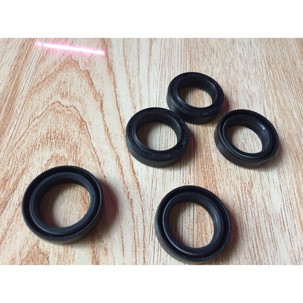 Cặp 2 phót ty phuột trước 67- ty 25