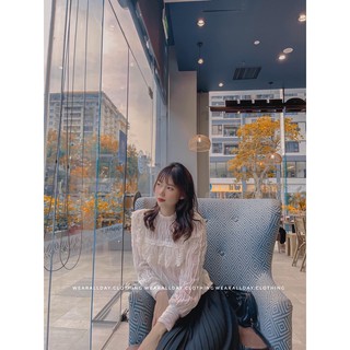Áo kiểu bèo quanh ngực cổ trụ tay bo bồng