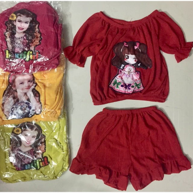 Bộ bẹt vai bé gái