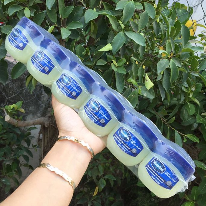 Sáp dưỡng môi Vaseline 49gr (mỹ)