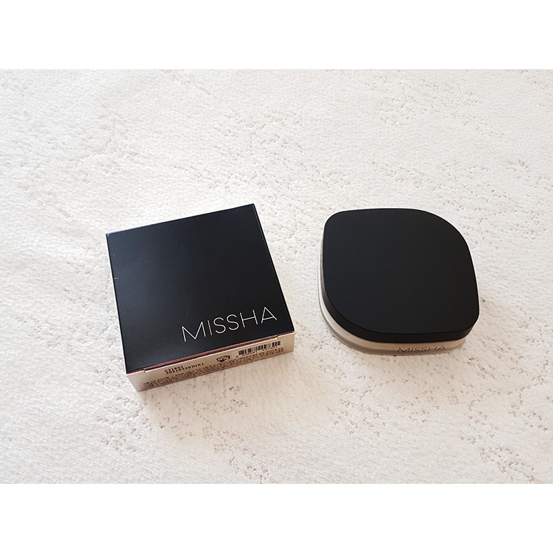 Phấn phủ kiềm dầu MISSHA Signature Dramatic Two-way Pact SPF50 / PA+++ 9.5g