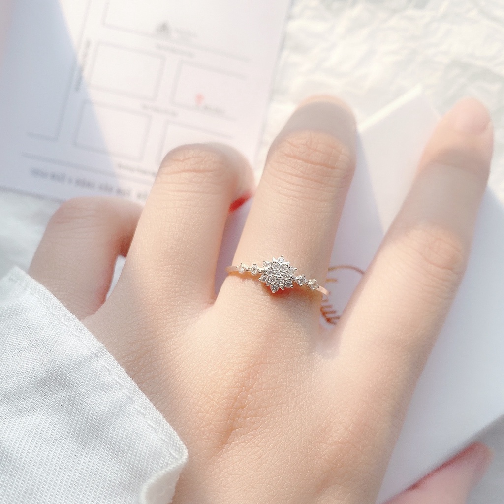 Nhẫn bạc nữ Miuu Silver, nhẫn nữ bông hoa tuyết đính đá Snow Flakes Ring