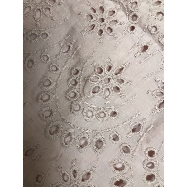 Pass Váy Mango linen thêu lỗ