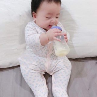 Bình sữa Lansinoh 160ml và 240ml
