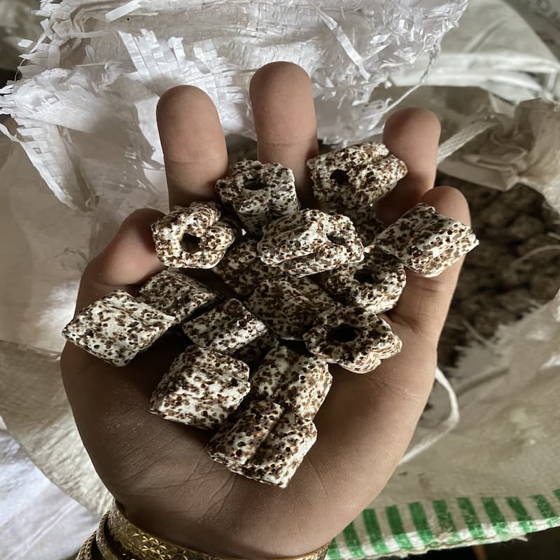500gr Sứ Lỗ Lọc Nước Hồ Cá Giá Tốt