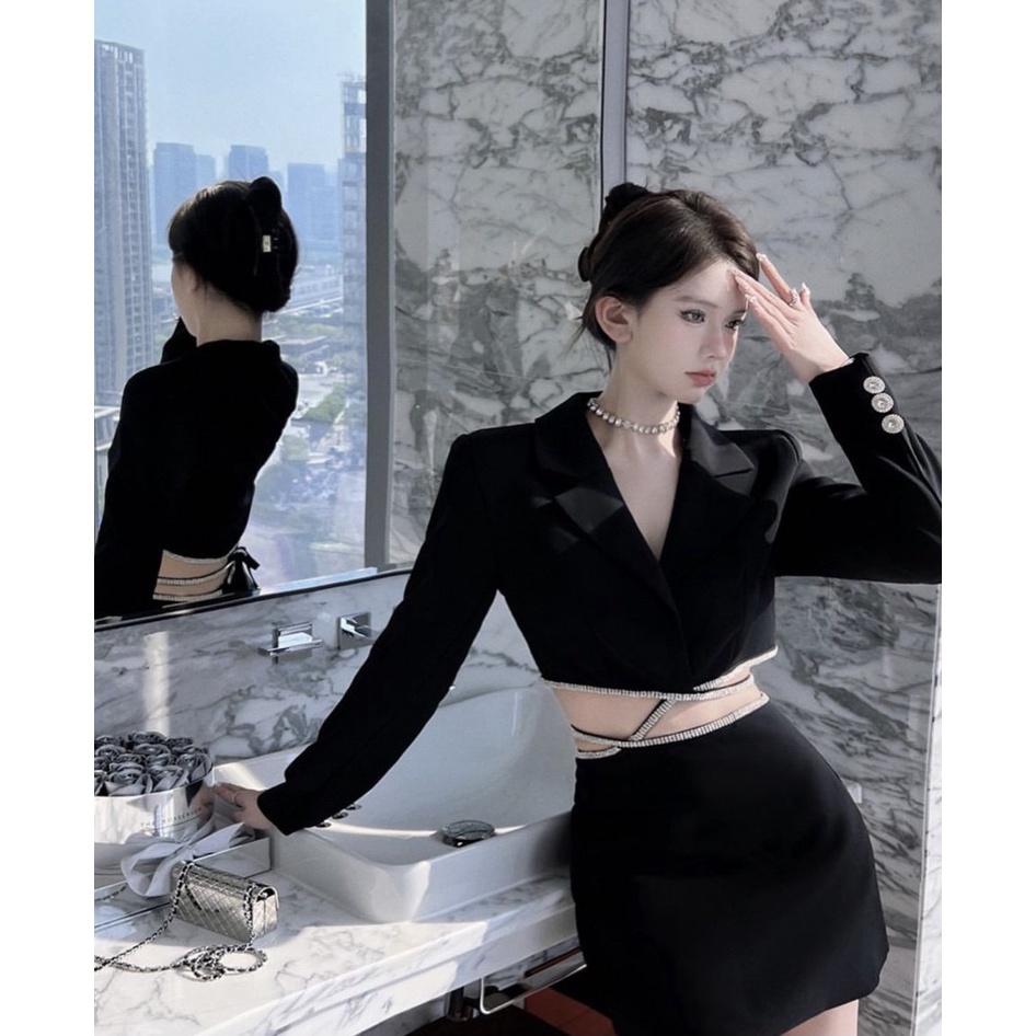 SET ÁO VEST ĐEN ĐÍNH CƯỜM CỘT EO CHÉO DÂY + CHÂN VÁY