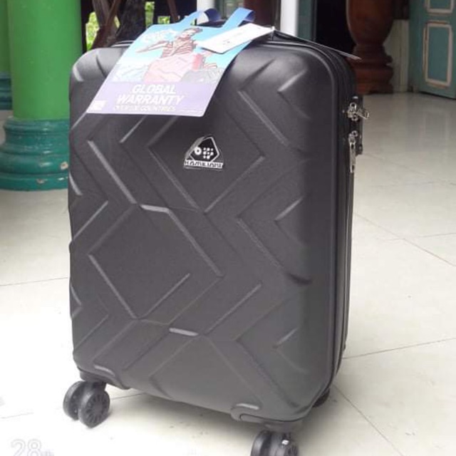 Vali Kamiliant đến từ Mỹ 20in