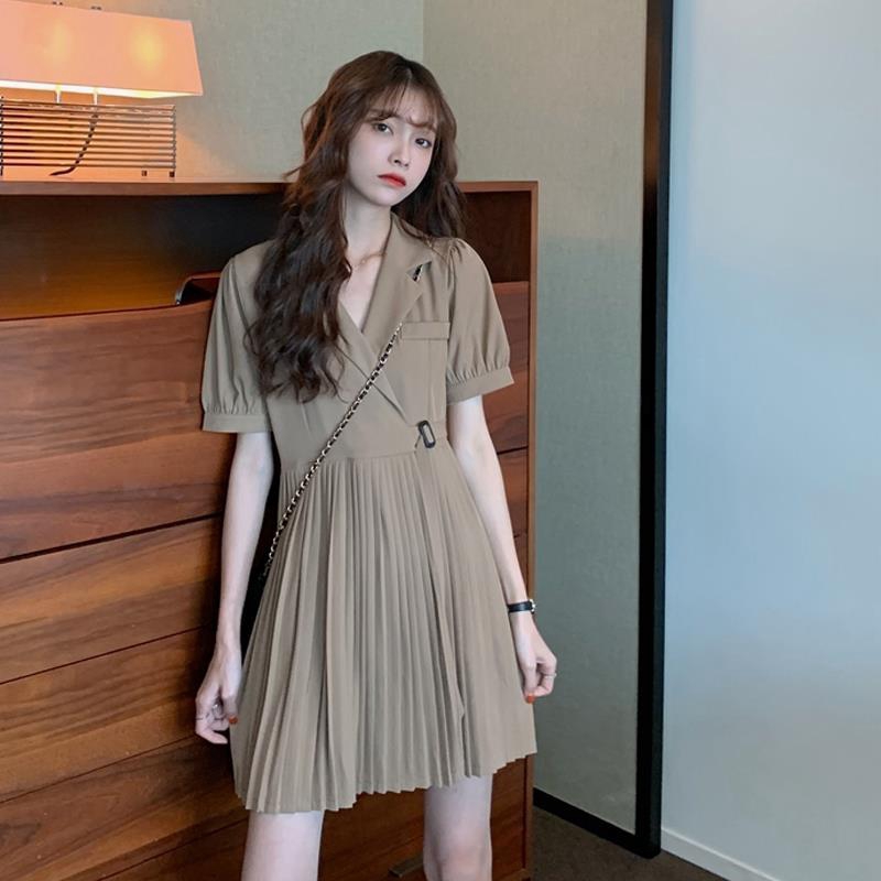 Đầm nữ ôm dáng phong cách cổ điển quyến rũ cho phái nữ | BigBuy360 - bigbuy360.vn