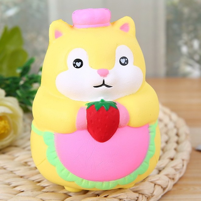 Squishy CHUỘT Ú ôm trái dâu đỏ đáng yêu độc đáo