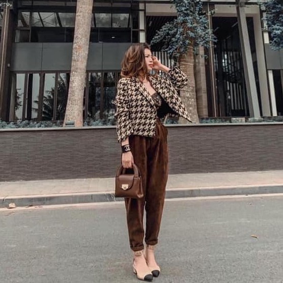 Quần Tây Baggy Nữ, Quần Baggy Vải Lưng Chun Chất Nhung Tăm Mềm Mịn Kèm Belt Thời Trang Trẻ Trung Năng Động Cho Phái Nữ. | BigBuy360 - bigbuy360.vn