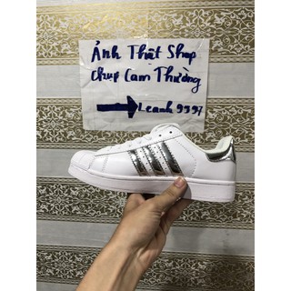 Giày sneaker trắng xám bạc nữ