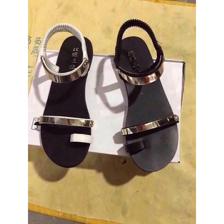 Sandal xỏ ngón tán vàng