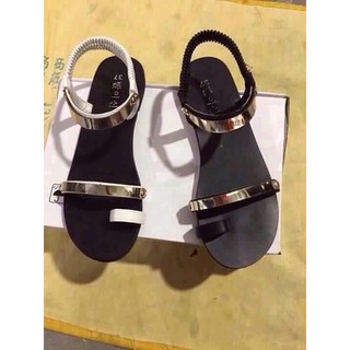 Sandal xỏ ngón tán vàng