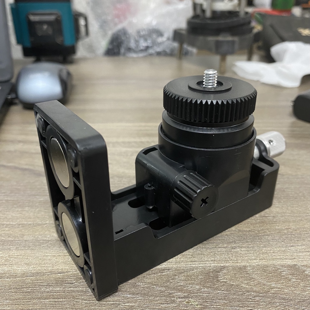 Đế treo tường Máy cân bằng laser Laisai 12 tia 666 - LSG666SL