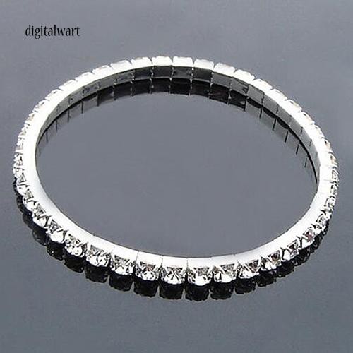 Vòng tay mạ bạc đính đá pha lê nhân tạo sang trọng cá tính dành cho nữ | BigBuy360 - bigbuy360.vn