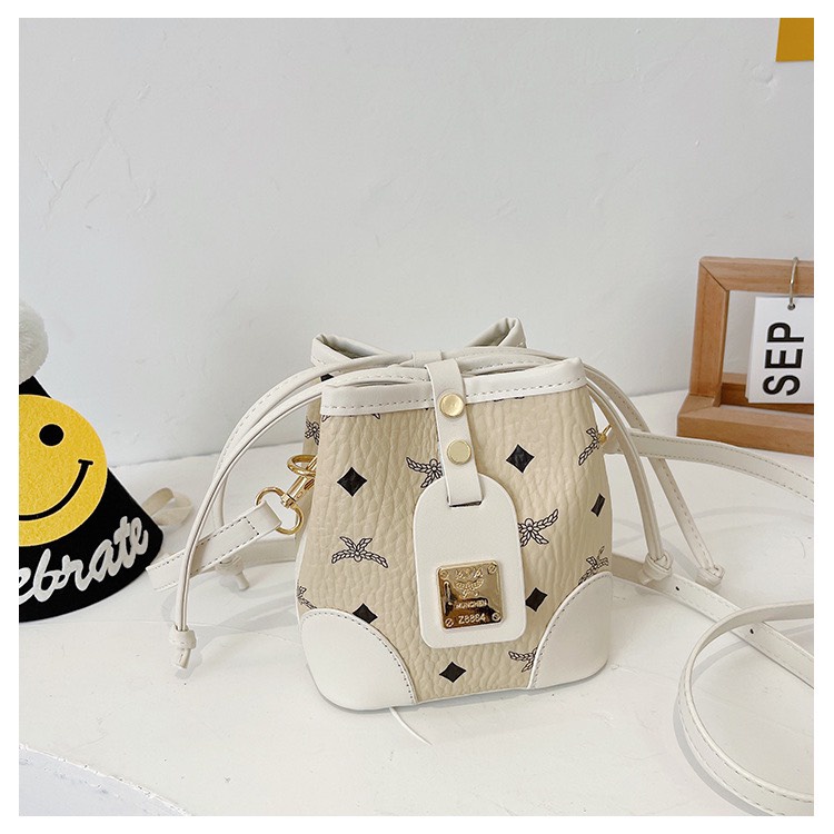 Túi xách mẫu siêu hot 2022 dành cho bé gái - Hàng Quảng Châu Cao Cấp (8811)