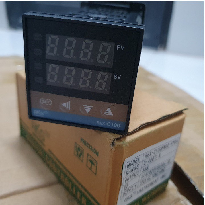 Bộ điều khiển nhiệt độ RKG REX-C100  đầu ra Relay và SSR