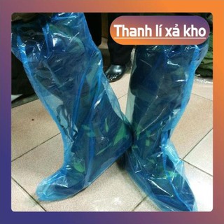 Ủng nilon bọc giày đi mưa