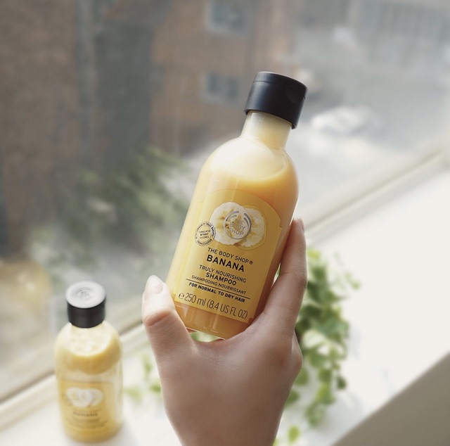 (400ml) Dầu Gội Chuối Banana Truly Nourishing Shampoo THE BODY SHOP