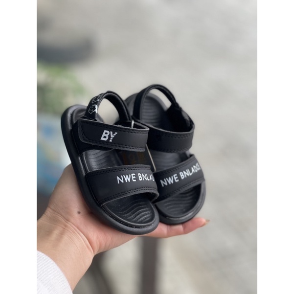 Dép quai chữ da xịn cho bé