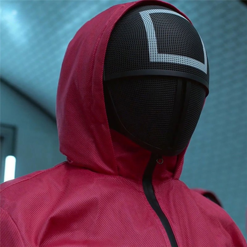 Mặt nạ hóa trang hình nhân vật trong phim &quot;Squid game&quot;