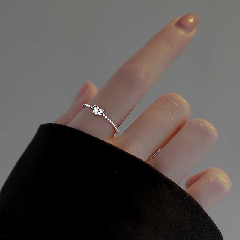 Nhẫn Thép Titan Mạ Bạc 925 Đính Đá Zircon Hình Trái Tim Đơn Giản Thời Trang Có Thể Điều Chỉnh Kích