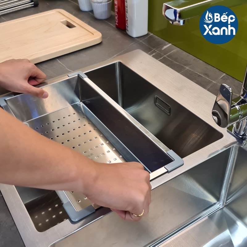 Chậu Rửa Chén Hafele HS20-SSN2S90 567.20.537 - Inox 304 - Ngang 88 cm