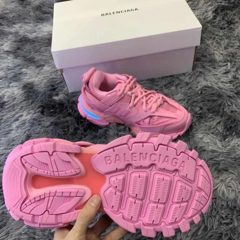 Giầy thể thao Balen Track LED pink