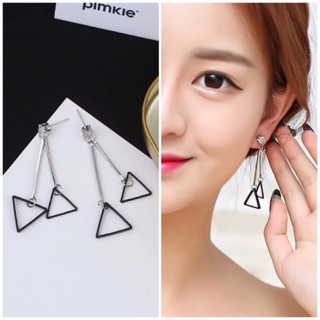 Khuyên tai dài hình tam giác nhỏ