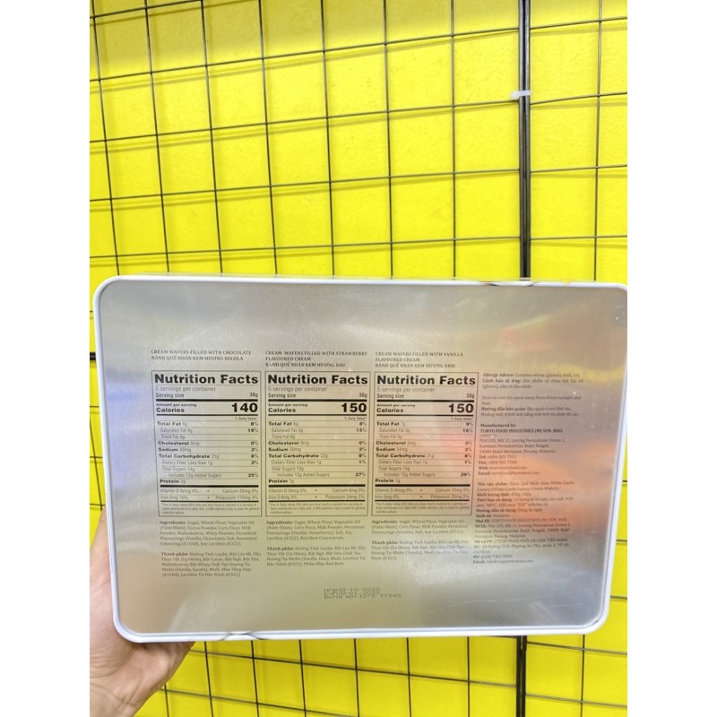 Bánh quế WHITE CASTLE hộp thiếc 450g | BigBuy360 - bigbuy360.vn