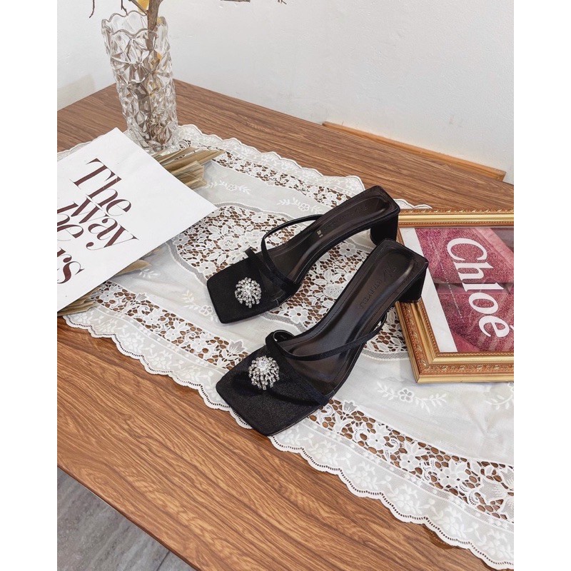 DÉP GUỐC NGÓN ĐÍNH HOA GÓT DẸT 5P