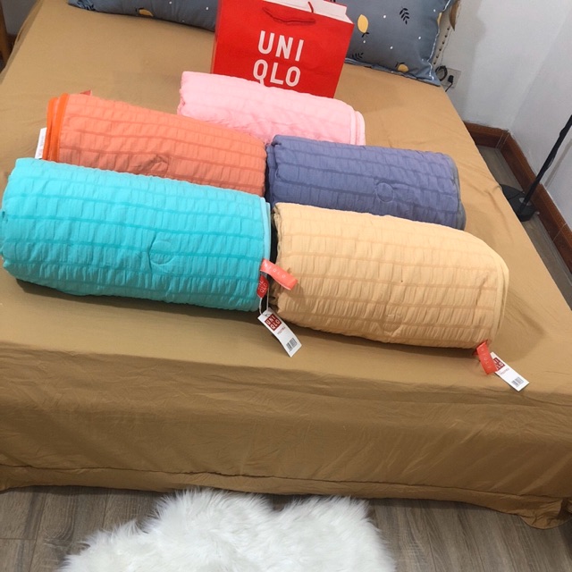 Chăn hè uniqlo