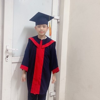 Bộ cử nhân kèm mũ mầm non