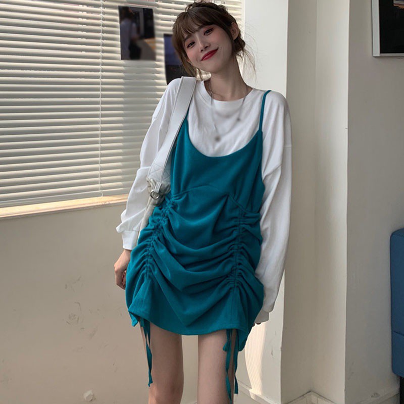Bộ đầm hai dây hai mảnh phối dây rút xếp ly màu sắc tương phản dành cho bạn nữ