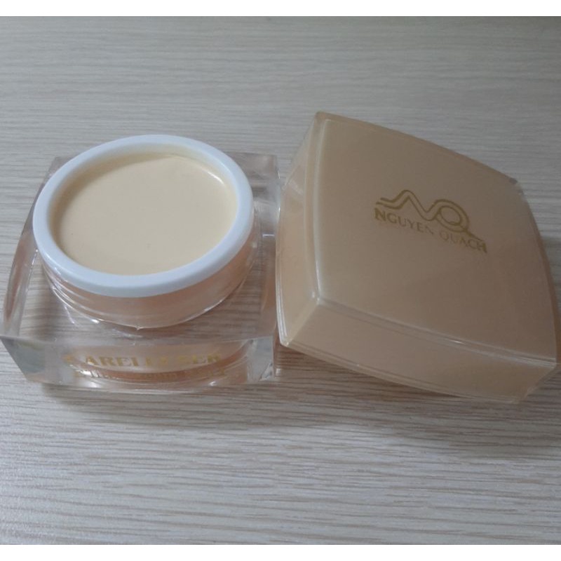 KEM CARE KIẾNG CAM 3NI1 DƯỠNG NGÀY, NGĂN NGỪA MỤN NÁM, TÁI TẠO DA  NGUYỄN QUÁCH 18G