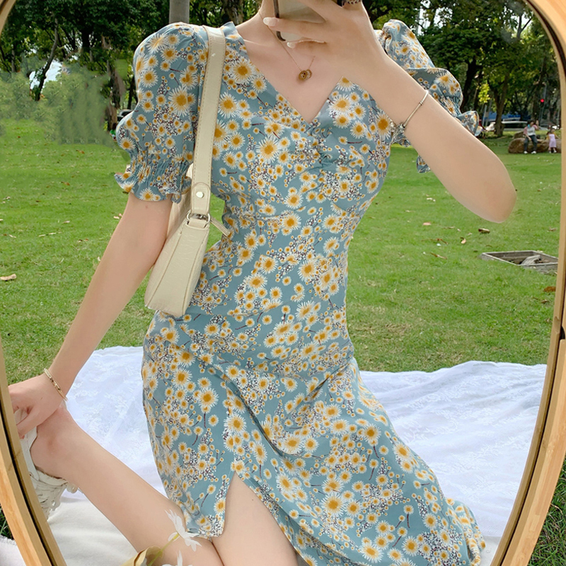 [QUÀ TẶNG LÀ GÓI XẢ VẢI BẠN NHÉ] Đầm nữ dáng dài tay ngắn bồng thắt eo 2021, Váy nữ hoa nhí cổ V dúm xẻ tà | BigBuy360 - bigbuy360.vn