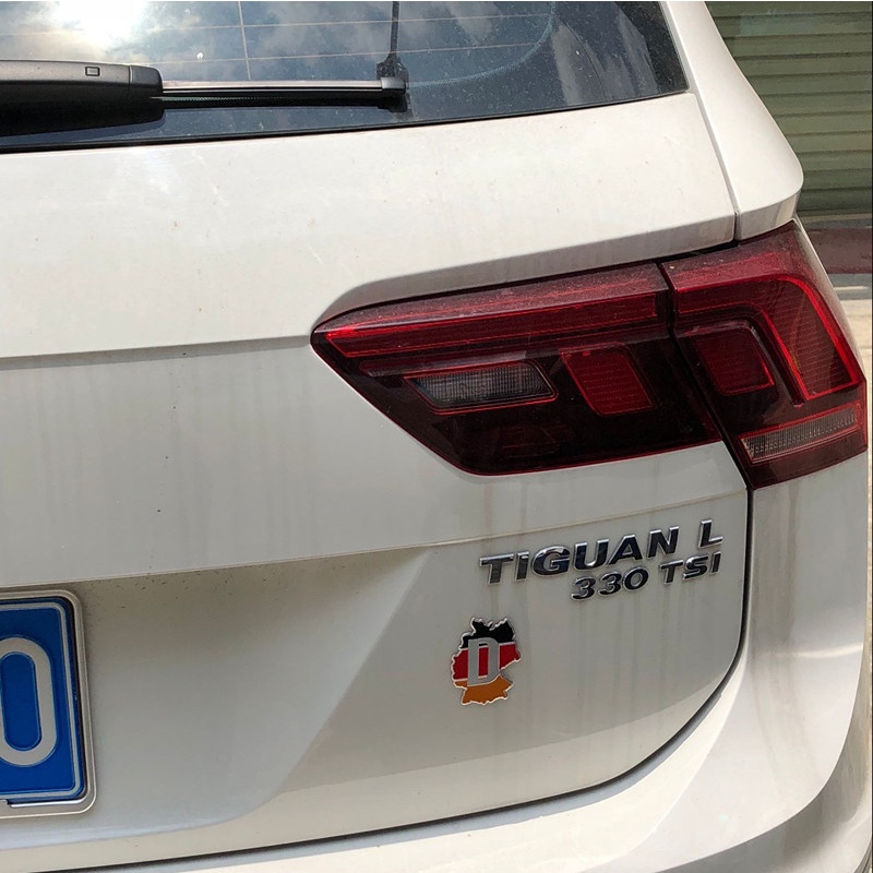 Tem dán phụ kiện xe máy, oto hình lá cờ việt nam phụ kiện không thể thiếu trong việc trang trí cho xế yêu.P57