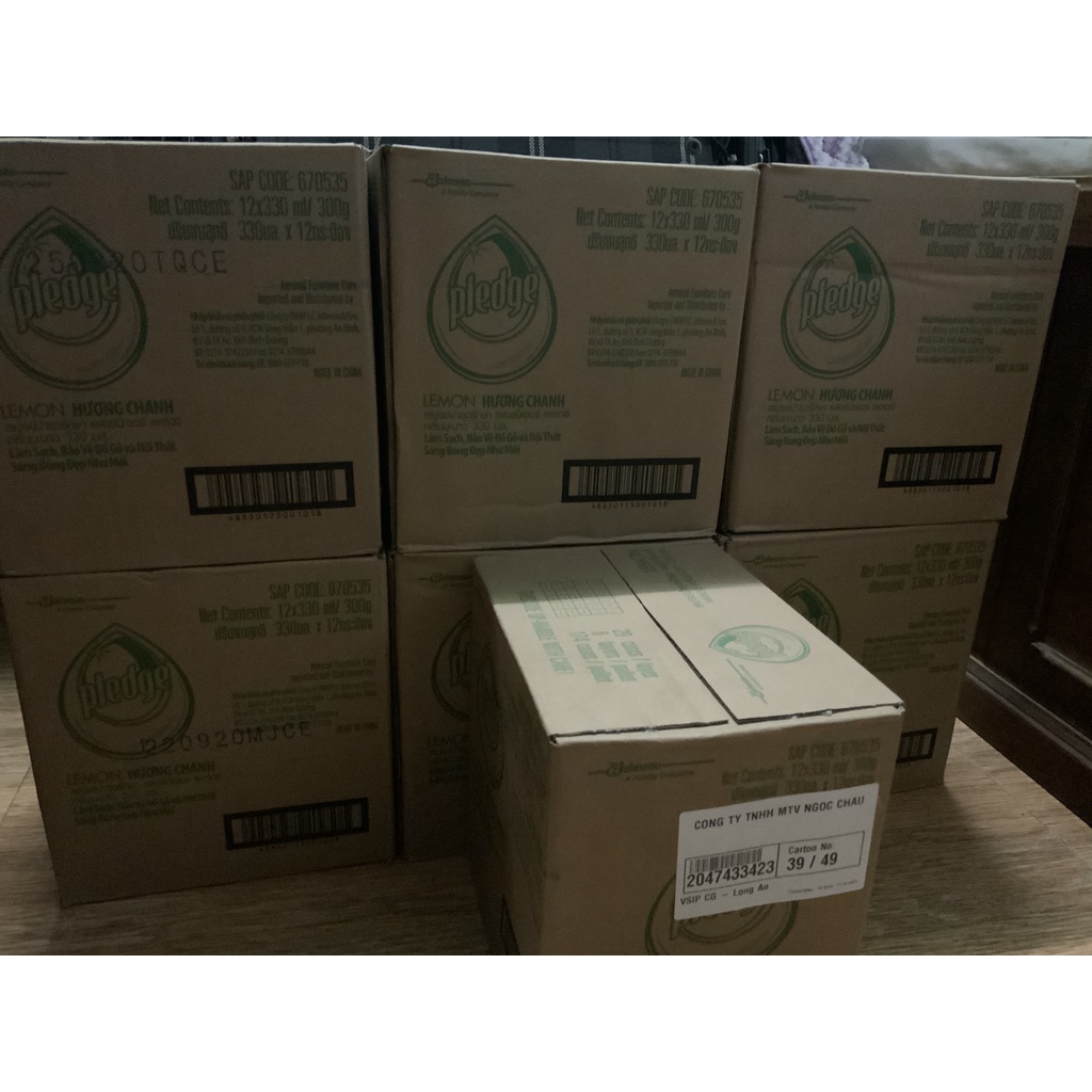 Bình Xịt Đánh Bóng Đồ, Pledge Hương Chanh Chai 330ml. Hàng chính hãng, mua số lượng lớn được giảm giá