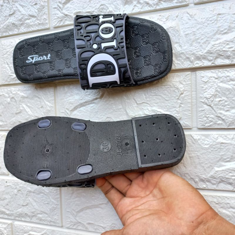 Dép nữ quai ngang thời trang.Quai ngang chữ nổi đẹp