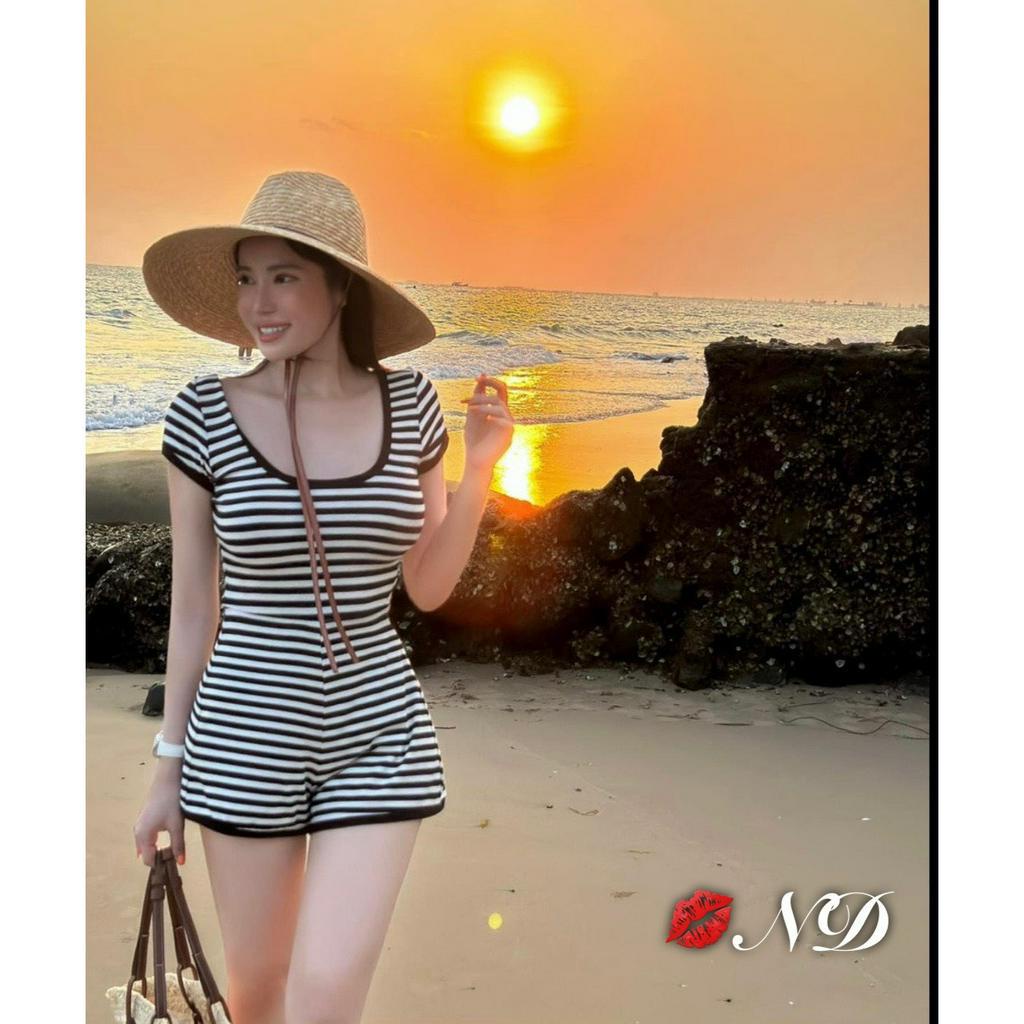 Jum viền hot hit cập bến 2 màu đen kẻ hàng QC