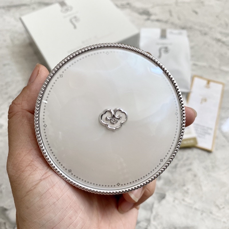 TÁCH SET - Phấn nước Whoo trắng trang điểm đẹp sáng da date 2025