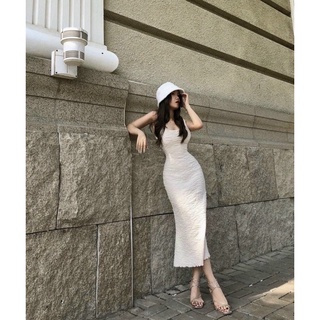 ĐẦM XỐP MIDI CUT OUT LƯNG 2M
